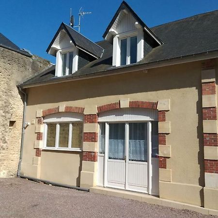 La Maison Des Jeanne Bayeux Esterno foto